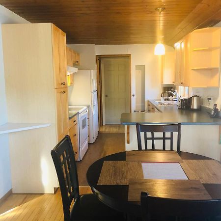 Midnight Sun Vacation Home Уайтхорс Экстерьер фото